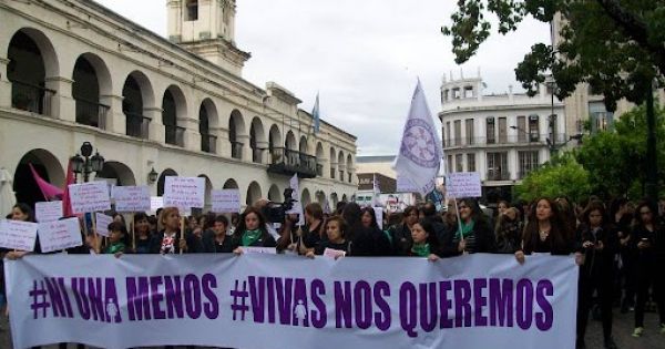 Salta se moviliza por el 8M: Homenaje a Natalia Cruz y pedidos de justicia