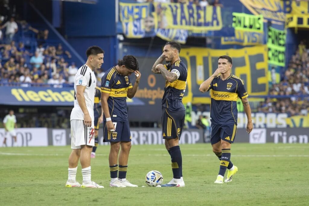Boca recibe a San Lorenzo: un clásico de alta tensión entre bajas, urgencias y cuentas por saldar