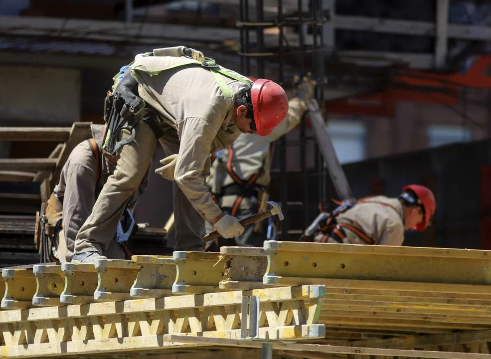 Se perdieron casi 100 mil empleos en la segunda mitad de 2025