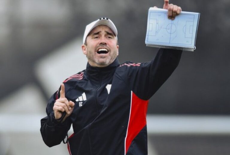 El equipo que pararía Coudet para su debut en River