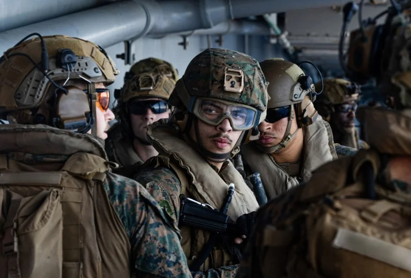 Estados Unidos despliega 3.500 infantes de marina en Medio Oriente