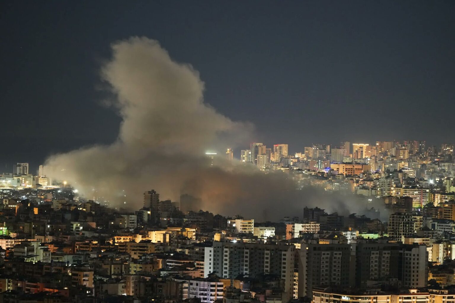Israel atacó los centros de mando de Hizbulá en Beirut