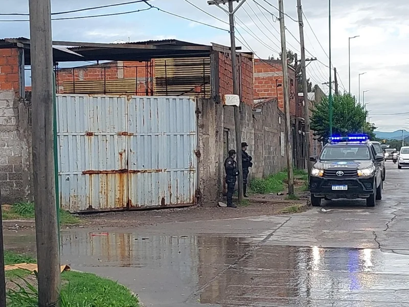 Murió un hombre electrocutado en un galpón ubicado sobre avenida Hipólito Yrigoyen al 2200