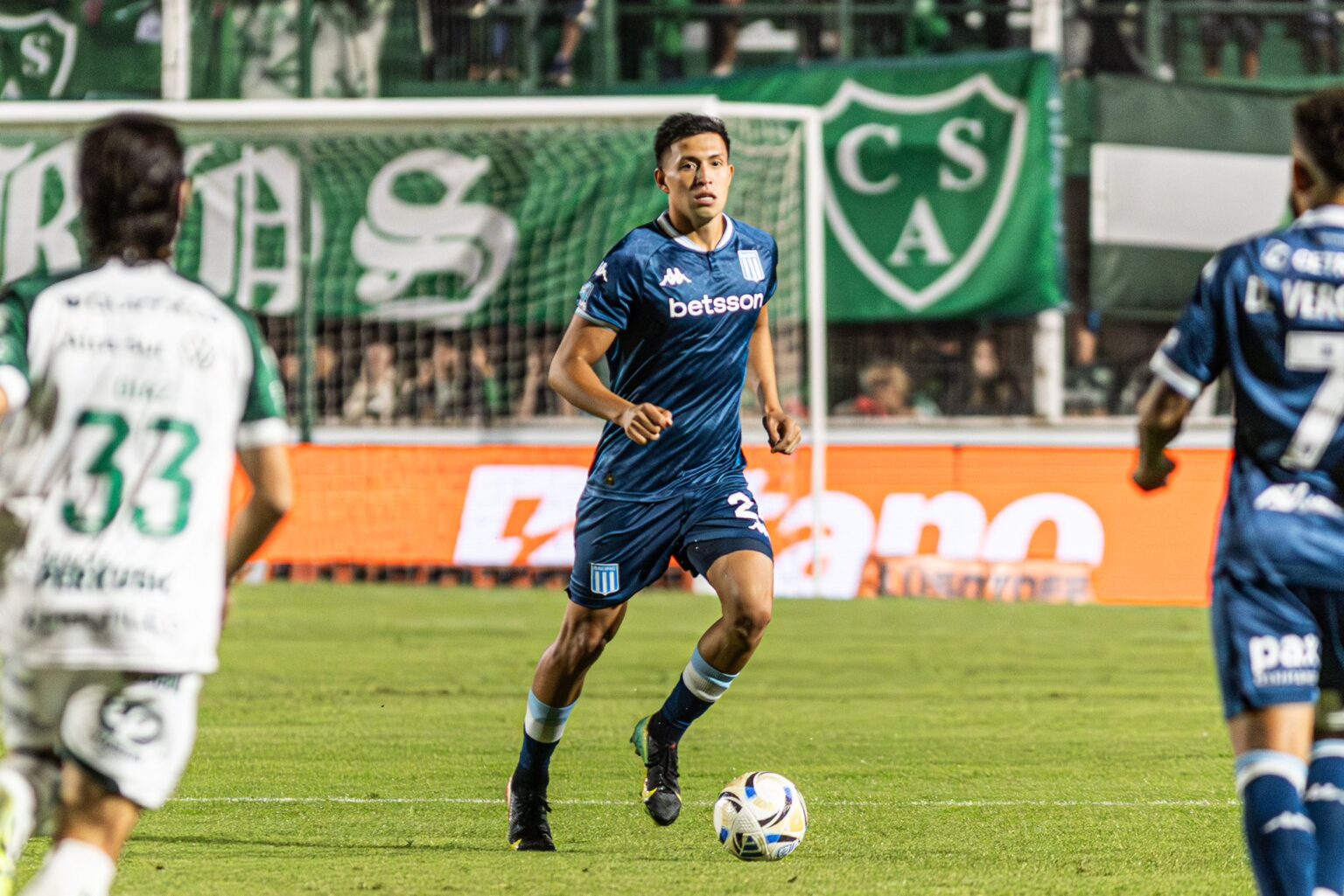 Racing igualó sin goles con Sarmiento y está en zona de clasificación en el Torneo Apertura 2026
