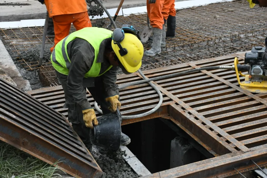 Por recambio de rejas pluviales, habrá cortes y desvíos en el tránsito