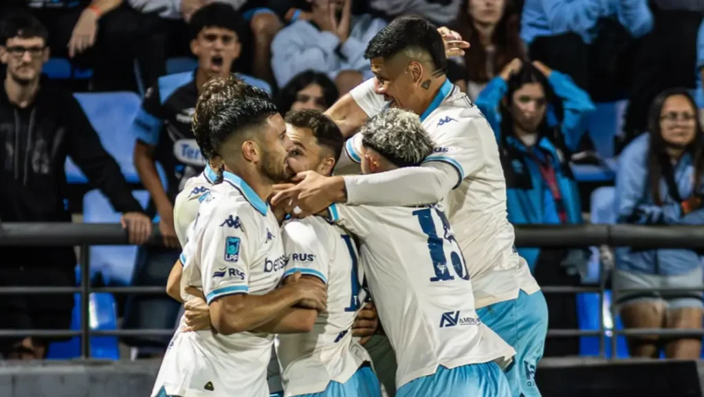 Racing busca remontar en el debut de la Copa Sudamericana