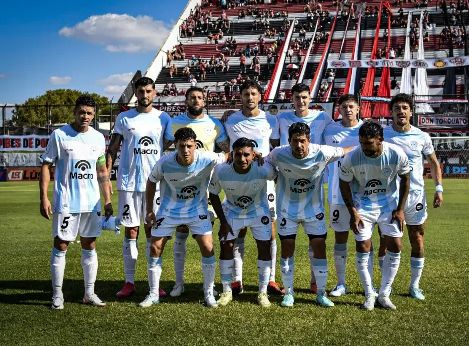Gimnasia y Tiro perdió 2 a 0 con Chacarita y profundiza su crisis futbolística