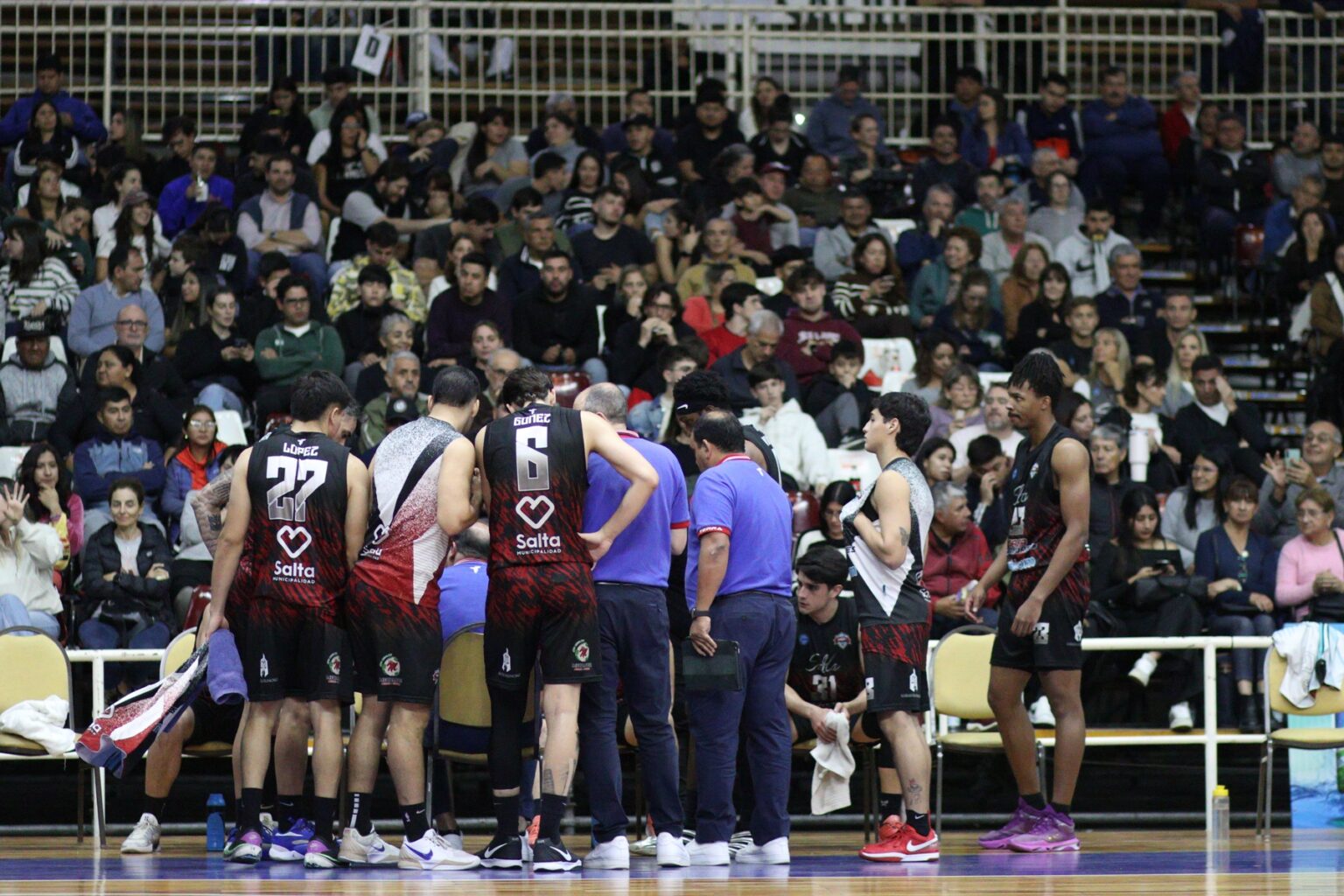 Salta Basket quedó eliminado tras caer ante San Isidro