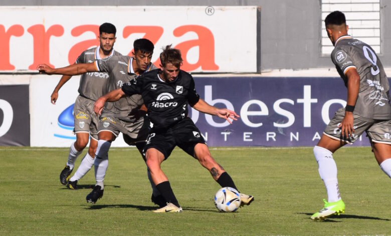 Central Norte cayó ante Estudiantes de Caseros y no pudo sostener la racha positiva