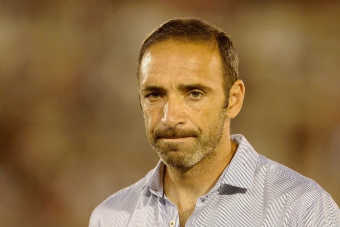 Gimnasia y Tiro apuesta por Azconzábal