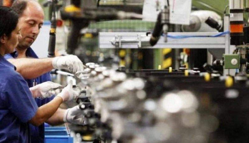 Se desplomó la industria: cayó un 12% en el primer bimestre de 2026