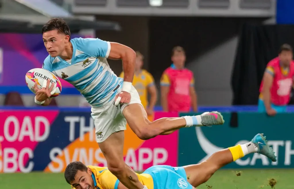 Los Pumas 7’s arrancaron con paso firme en Hong Kong