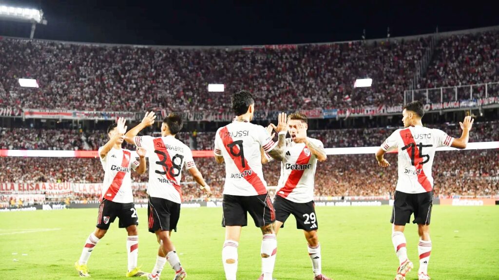 River recibe a Carabobo de Venezuela, con el objetivo de reponerse tras su flojo debut en la Copa Sudamericana