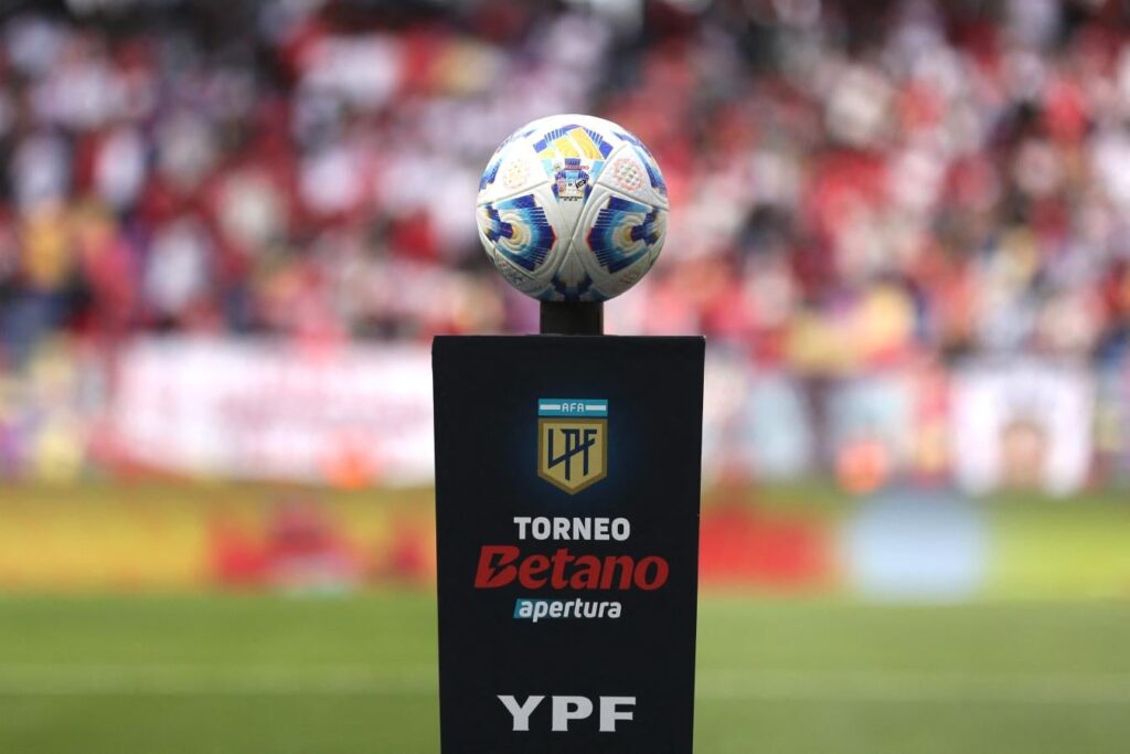 La Liga Profesional confirmó la agenda de los octavos de final
