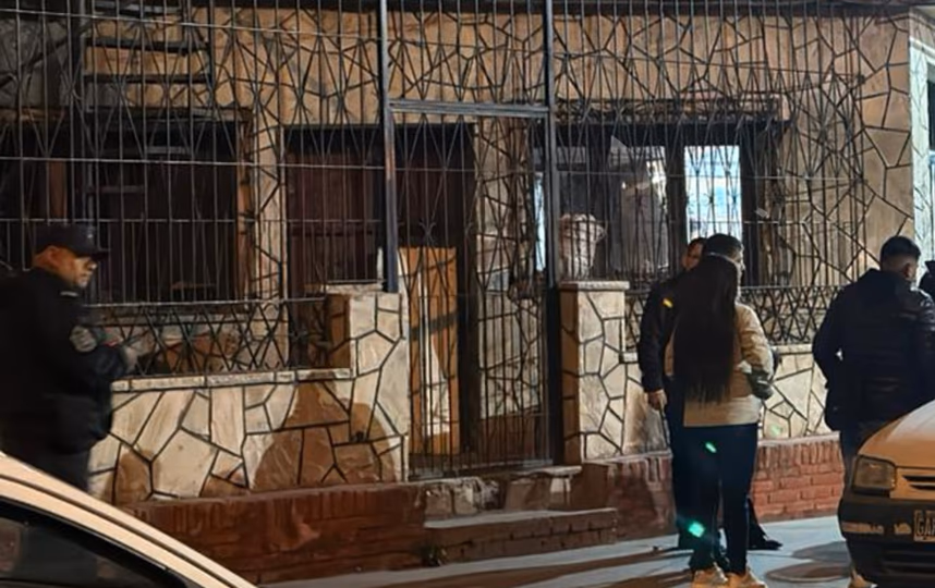 La Policía aclaró que la mujer quemada en barrio María Esther “se autolesionó”