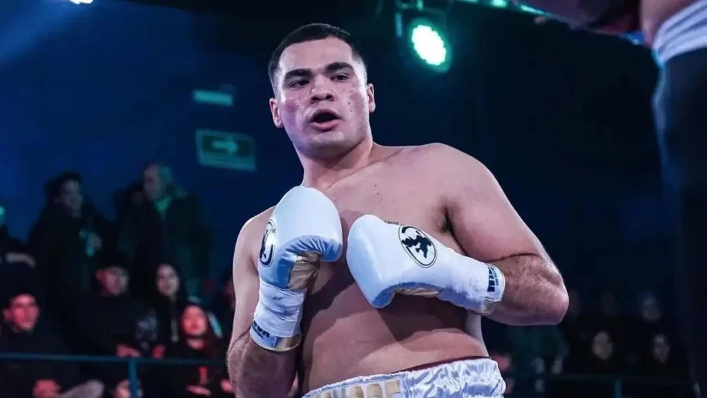 Historia en el boxeo argentino: Karim Crucce superó a Ringo Bonavena y es el campeón pesado más joven de la historia