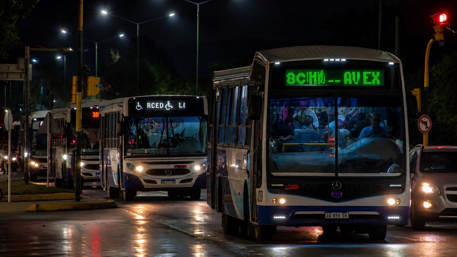 Por el recorte del servicio nocturno de Saeta, Educación cambia los horarios de las clases nocturnas