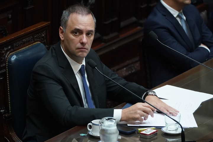 Adorni dijo que la causa sobre los departamentos “no tiene gollete” y que quedará demostrado en la Justicia
