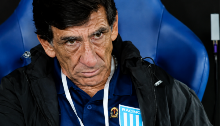 Racing despidió a Gustavo Costas como entrenador del primer equipo