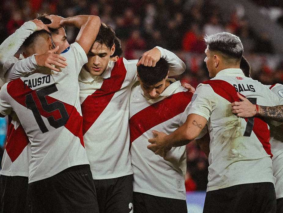 River goleó a Blooming y se clasificó primero en su grupo de la Copa Sudamericana