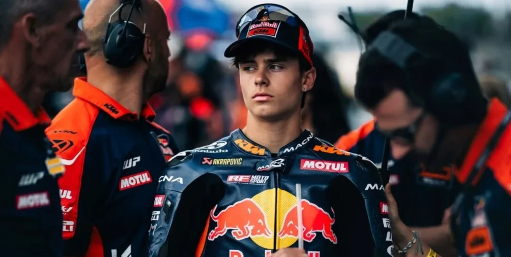 Perrone terminó 12° en el GP de Cataluña de Moto3