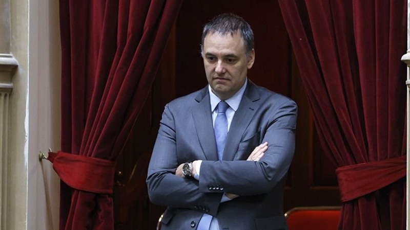 Sin el número para el quórum, la oposición suspendió la convocatoria a la sesión contra Adorni