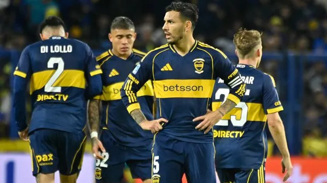 Con dos jugadores de más, Boca perdió con Huracán y quedó eliminado del Torneo Apertura