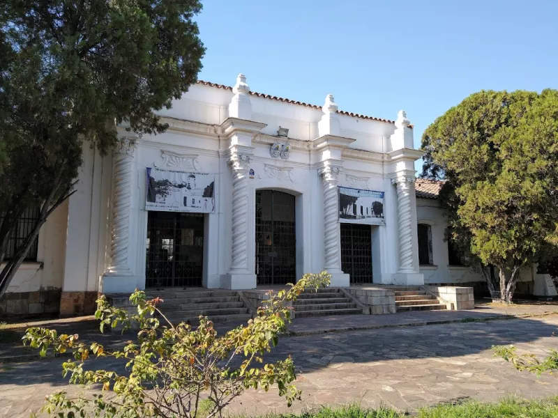 Violenta pelea entre alumnos en un colegio salteño: Secuestraron cuchillos y parte de un machete