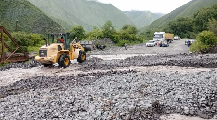 Rutas en Salta : hay un tramo intransitable y varios caminos con precaución
