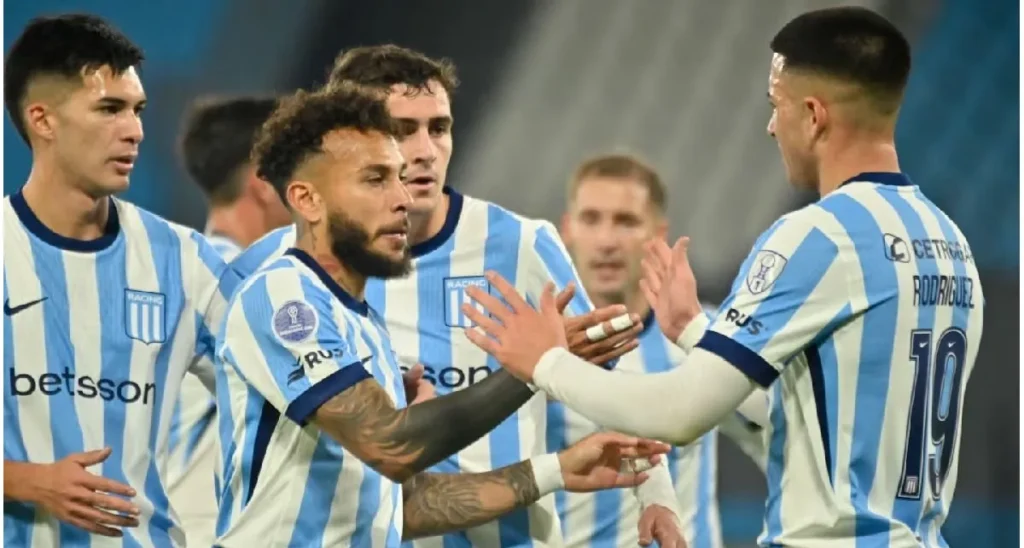 Racing le ganó a un modesto Independiente Petrolero en su despedida de la Copa Sudamericana