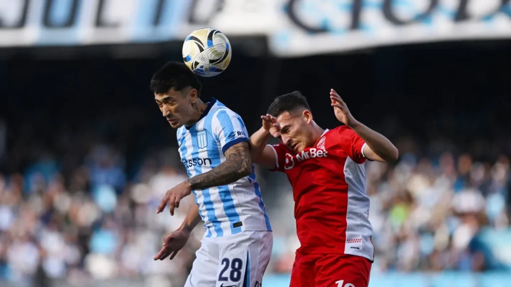 Racing igualó sin goles con Huracán y ambos clasificaron a los playoffs del Torneo Apertura 2026