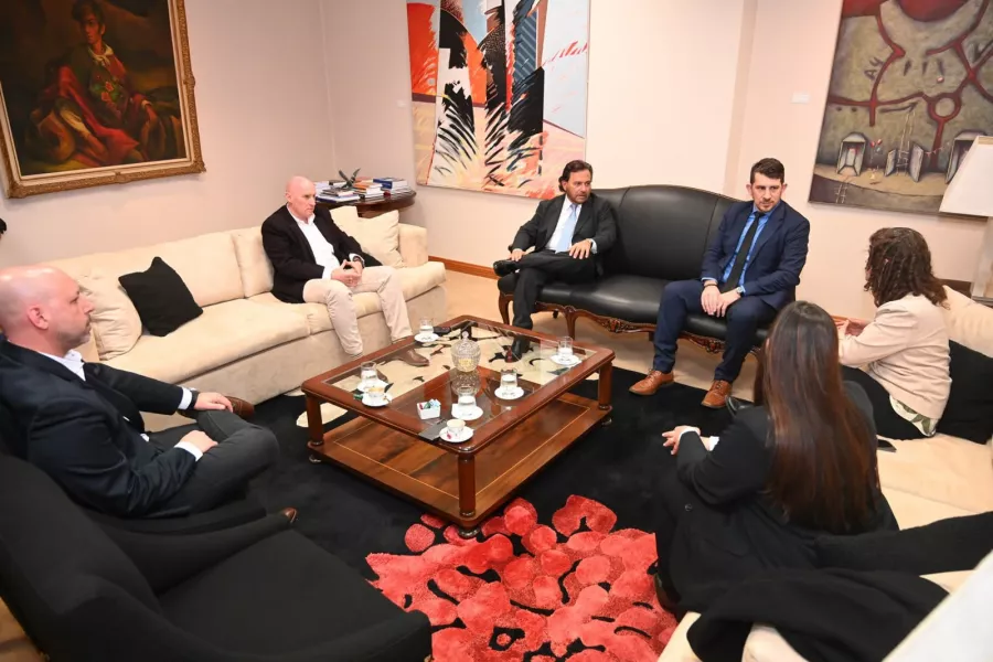 El Gobernador recibió a autoridades de la DAIA para avanzar en acciones conjuntas contra la discriminación y los discursos de odio