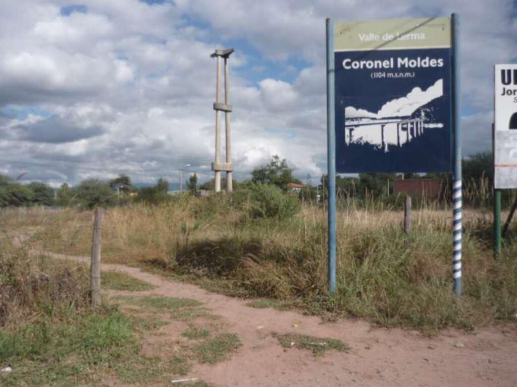 Coronel Moldes venderá terrenos municipales para financiar obras y servicios