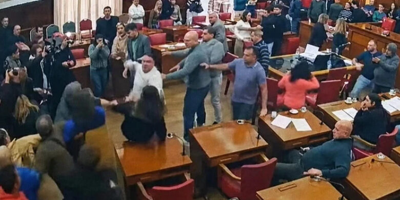 Mar del Plata: taxistas y remiseros se tomaron a golpes con choferes de aplicaciones