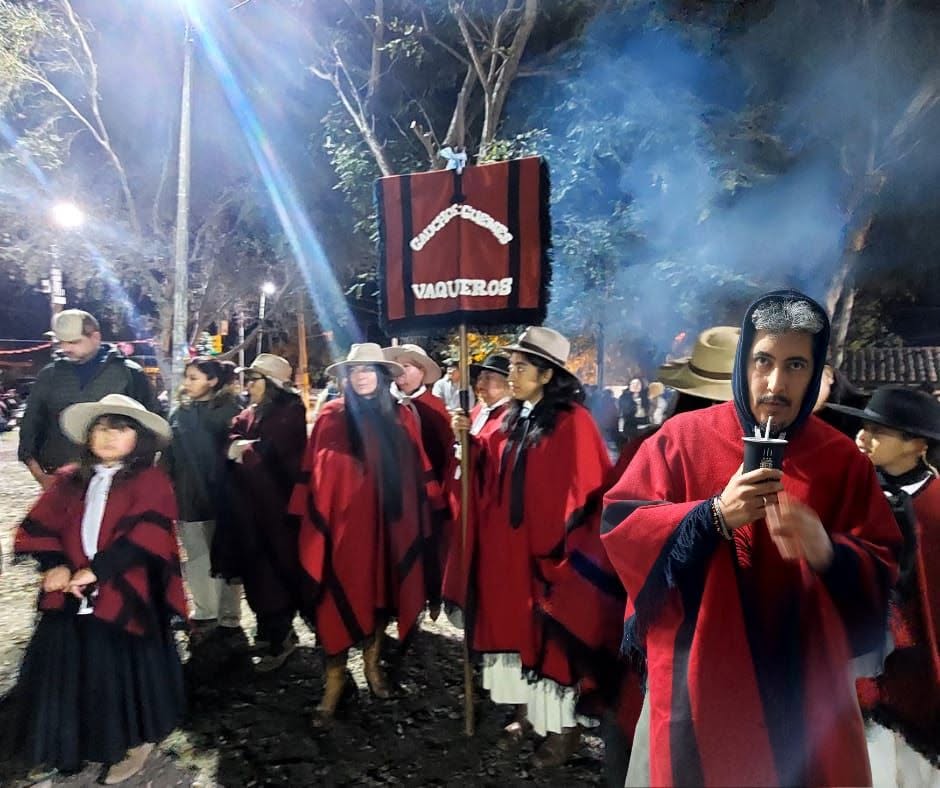 “Bajo las Estrellas” en Vaqueros: noche de homenaje a Güemes
