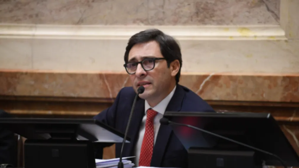 El PRO propondrá interpelar a Adorni en la sesión de este jueves, pero no tiene los dos tercios