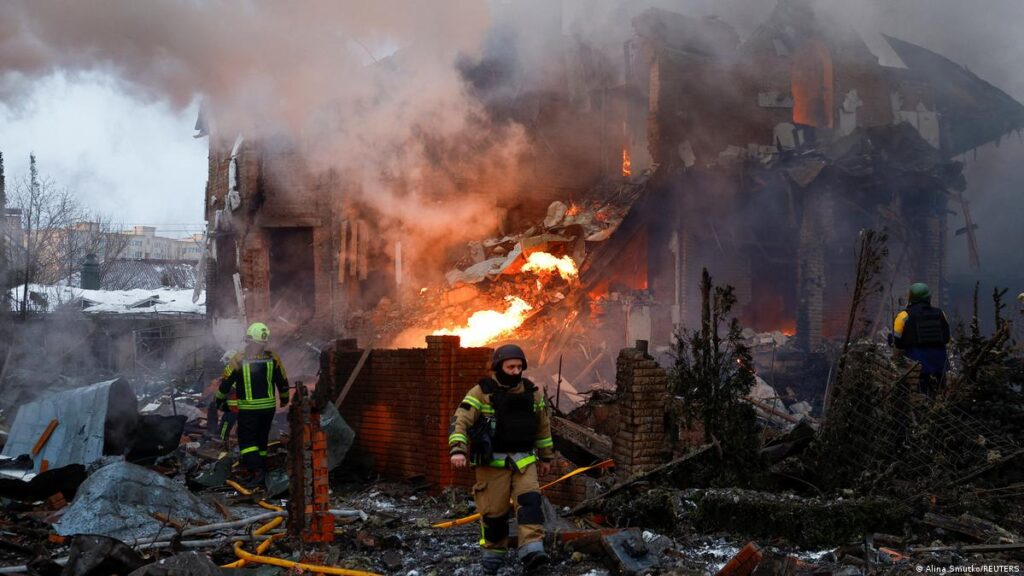 Rusia lanzó un devastador ataque con misiles contra Ucrania: 13 muertos y Kiev envuelta en llamas