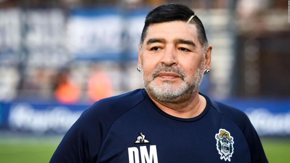 Juicio por la muerte de Maradona: declaran dos administrativos de Swiss Medical y un médico cercano a Stinfale