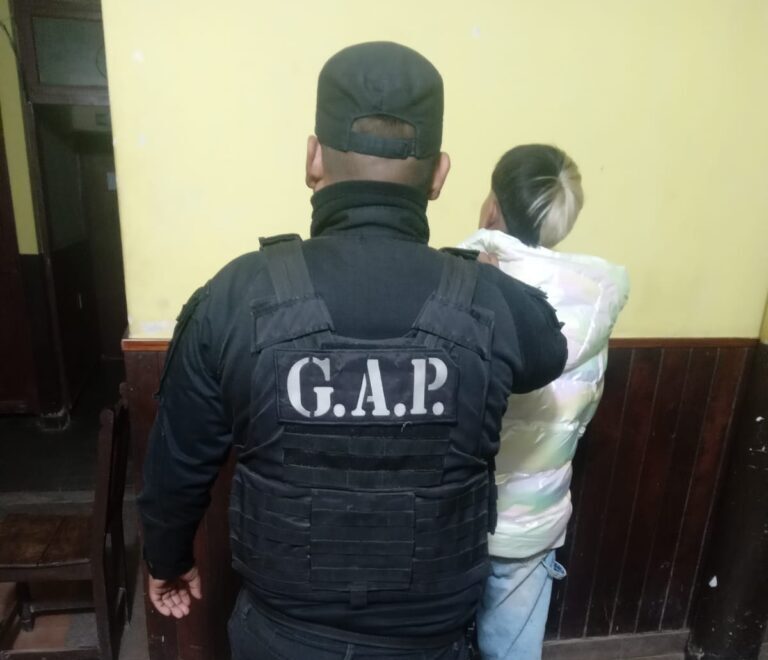 Demorado con dosis de marihuana en Apolinario Saravia