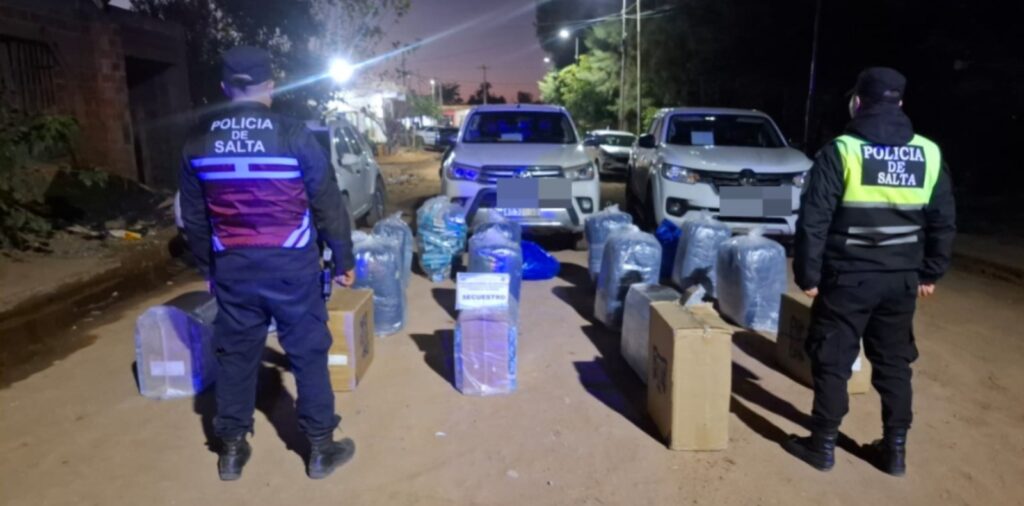Secuestran 640 kilos de hojas de coca y 4800 paquetes de cigarrillos en Apolinario Saravia