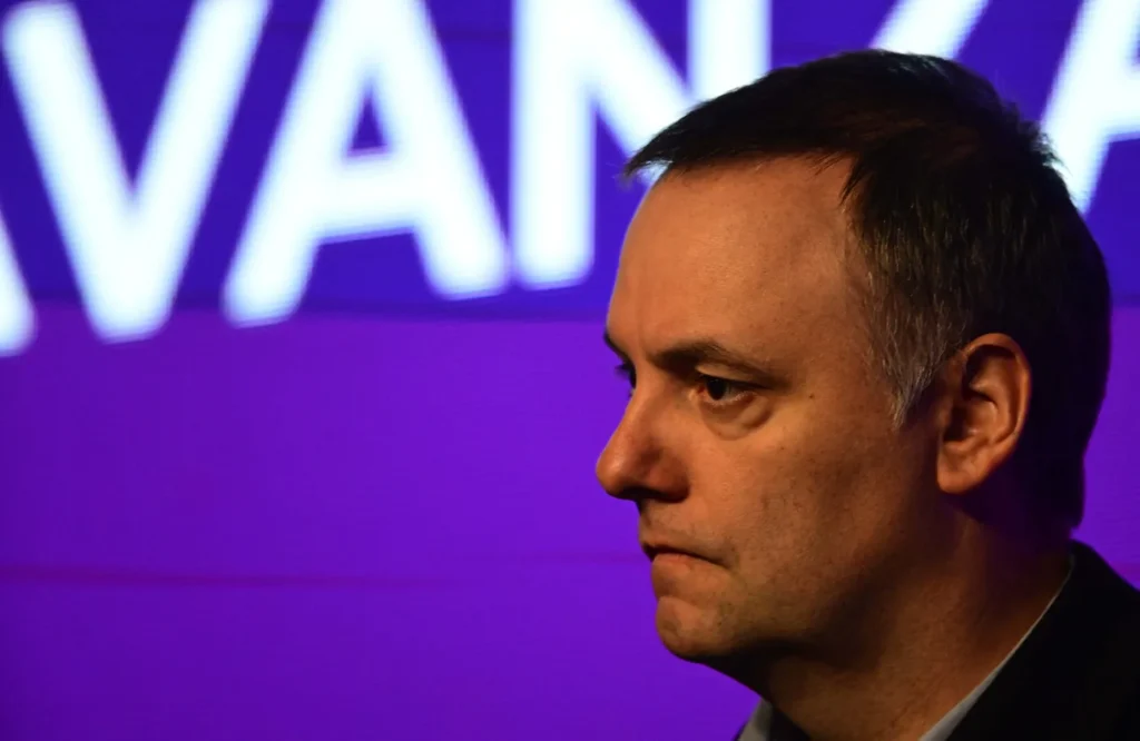 Avanza la investigación contra Adorni: el fiscal Pollicita prepara un pedido de justificación de bienes