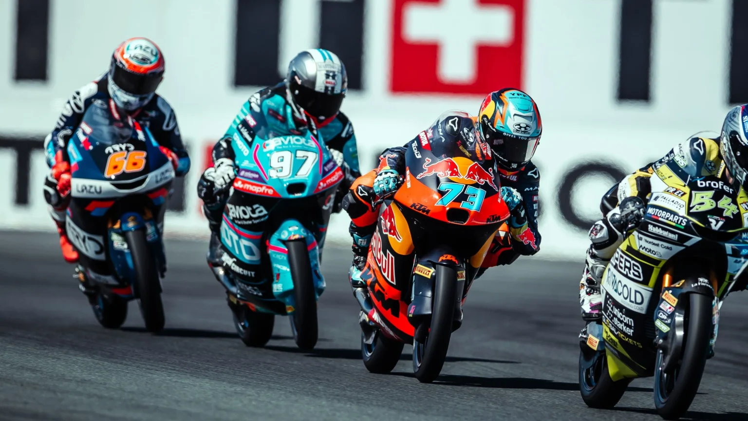 Podio argentino en Assen: Marco Morelli fue tercero y Valentín Perrone, cuarto en Moto3
