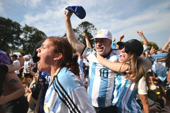 Campo Quijano prepara una “Movida Mundialista”