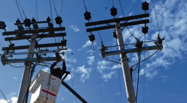Apagón en la zona oeste: EDESA explicó el motivo del corte de luz que afecta a varios barrios