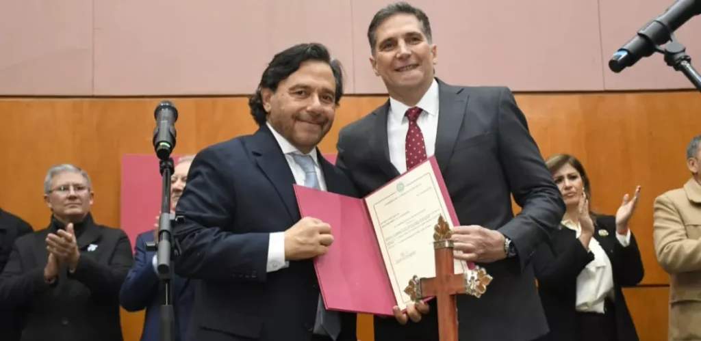 El gobernador Sáenz tomó juramento al nuevo ministro de Seguridad, Nicolás Avellaneda