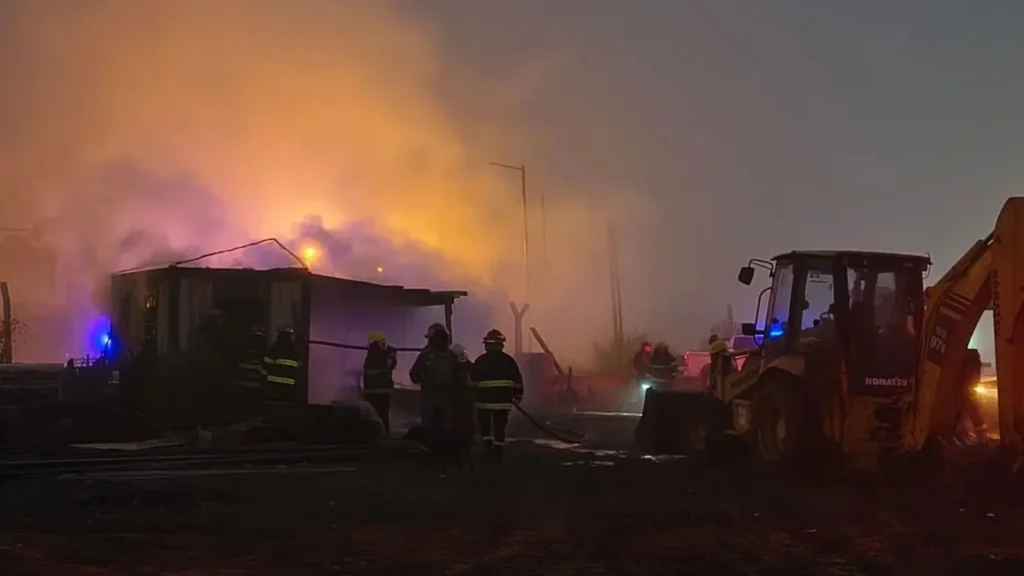 Incendio fatal en Grand Bourg: hallaron a una persona sin vida dentro de un obrador