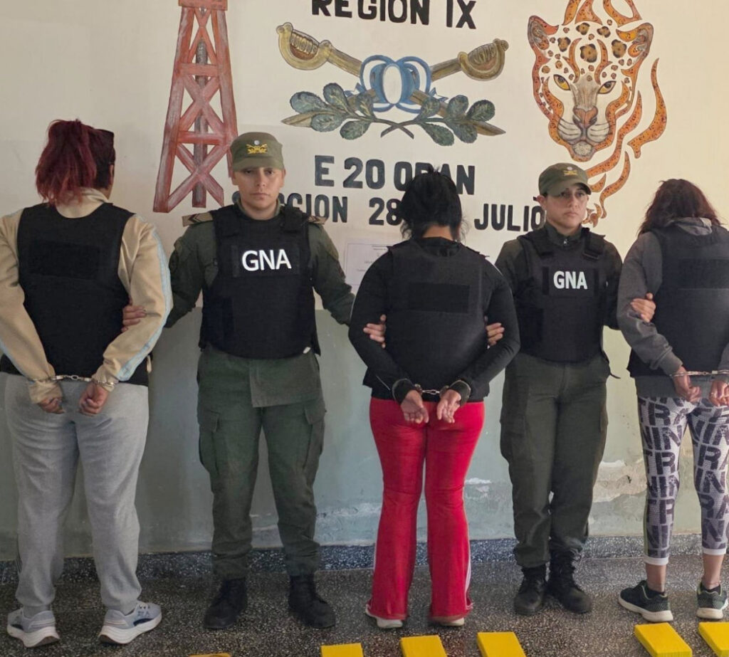 Golpe al narcotráfico en Orán: secuestraron más de 17 kilos de droga y detuvieron a tres mujeres