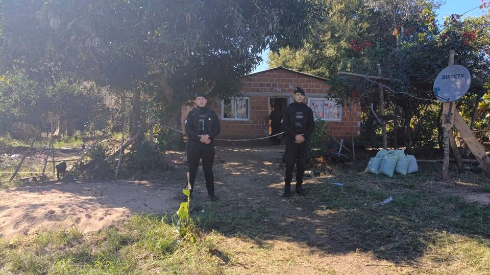 Encontraron muerto a un niño de 8 años en Misiones y su madre permanece internada con custodia policial