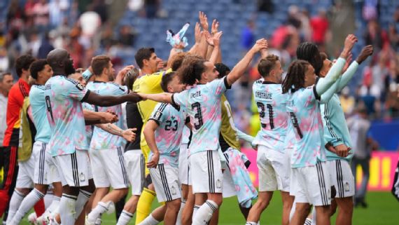 Histórica remontada de Bélgica ante Senegal para meterse en octavos de final del Mundial