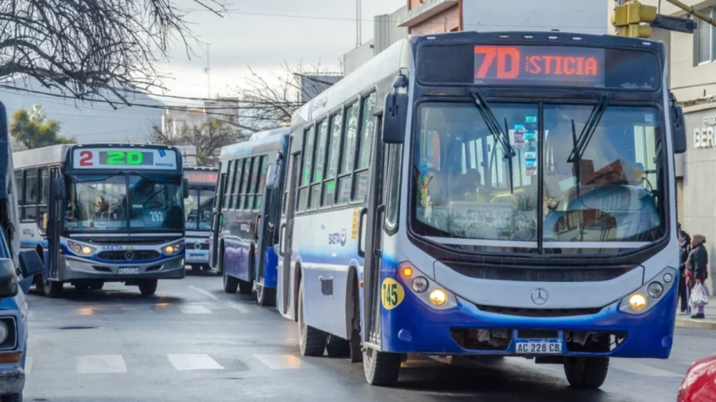 Cómo funcionarán los colectivos de Saeta este martes en Salta